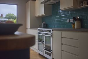 Kitchen Diner- click for photo gallery